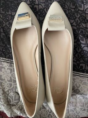 ZAC Zac Posen Ivory Pointed Toe Flats with Decorative Buckle